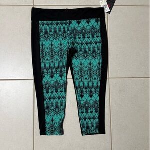 pl movement Teal and Black Patterned Capri Leggings